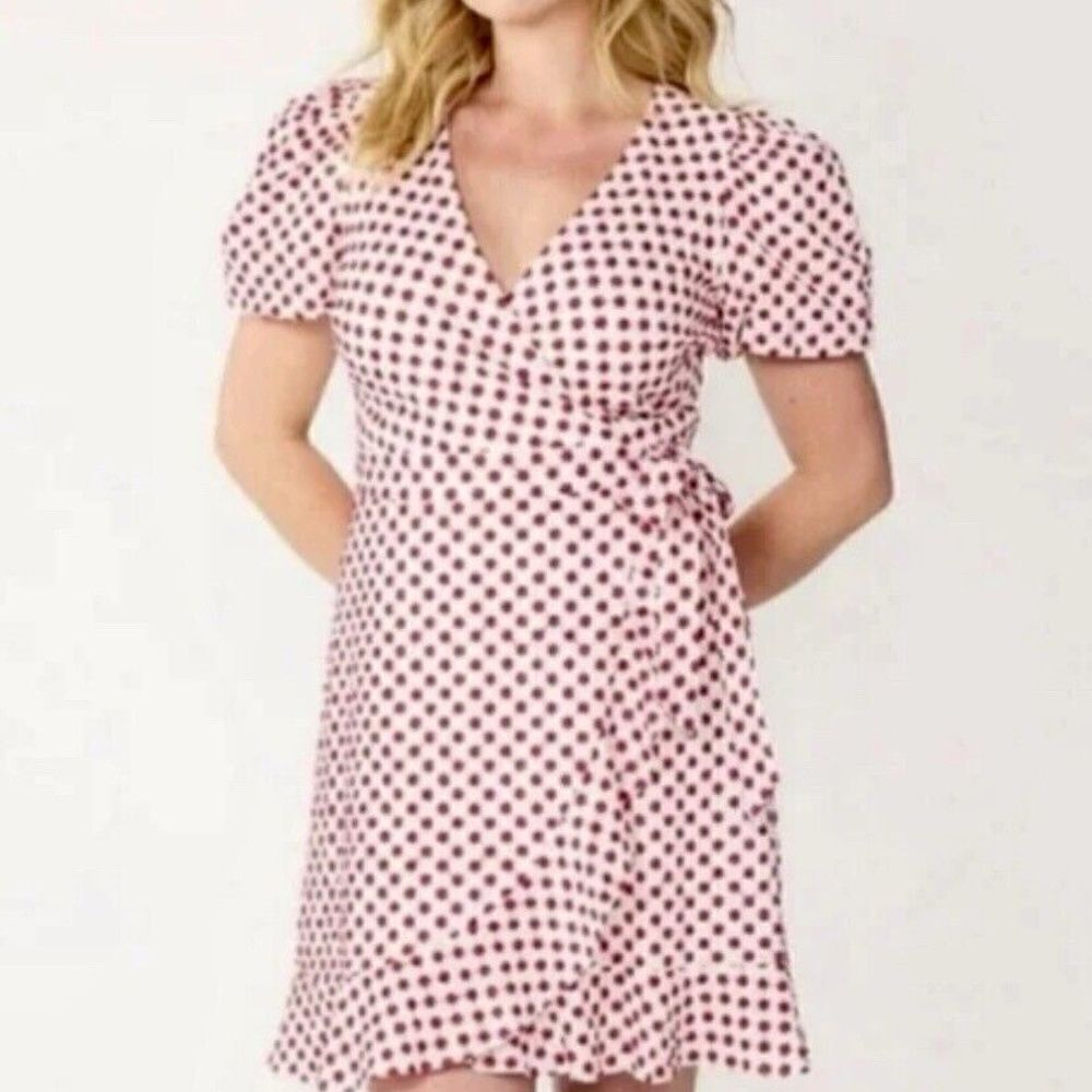EUC Draper James RSVP Red White Embroidered Wrap Dress Size LARGE - Picture 2 of 4